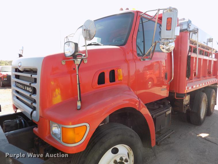 image for item DD5898 2003 Sterling LT7500 dump truck