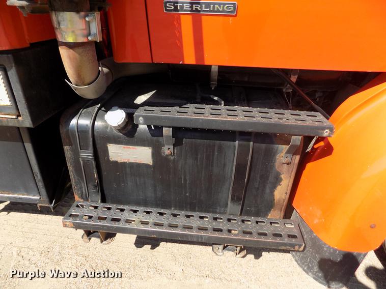 image for item DD5898 2003 Sterling LT7500 dump truck