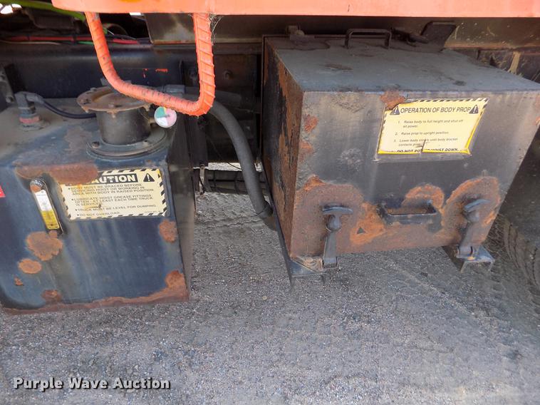 image for item DD5898 2003 Sterling LT7500 dump truck