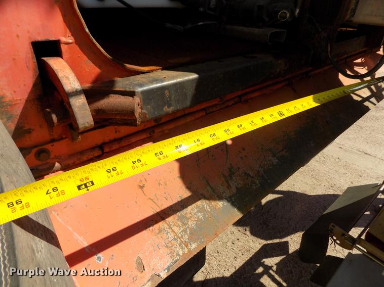 image for item DD5898 2003 Sterling LT7500 dump truck