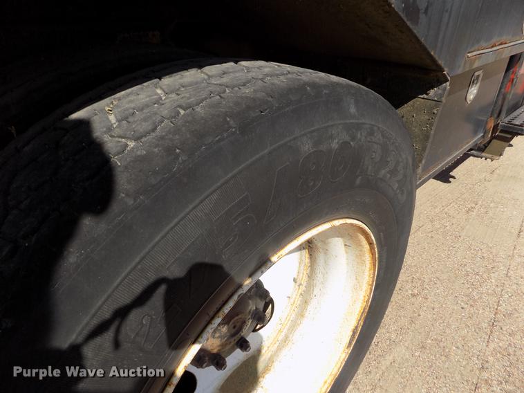 image for item DD5898 2003 Sterling LT7500 dump truck