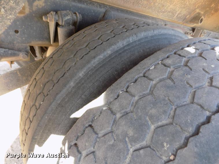 image for item DD5898 2003 Sterling LT7500 dump truck