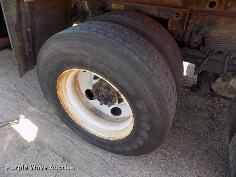 image for item DD5898 2003 Sterling LT7500 dump truck