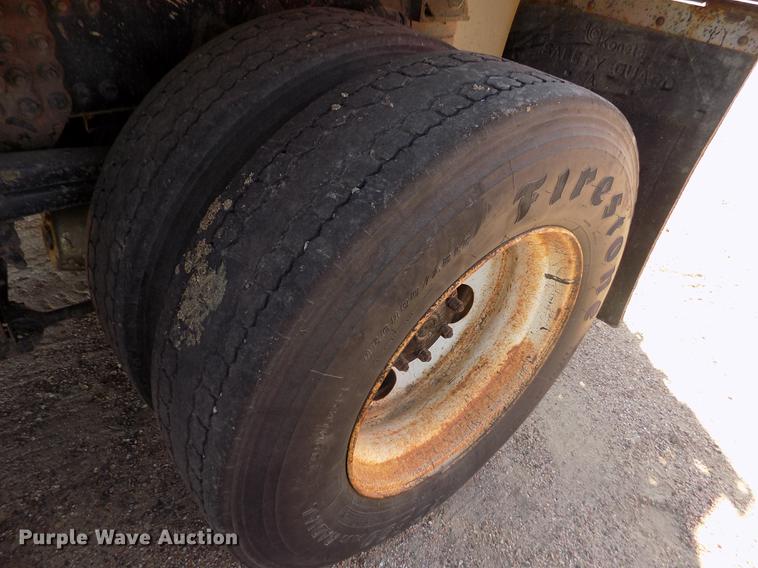 image for item DD5898 2003 Sterling LT7500 dump truck