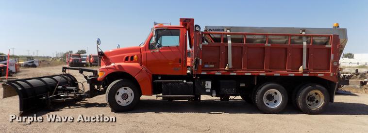 image for item DD5899 2001 Sterling LT9511 dump truck