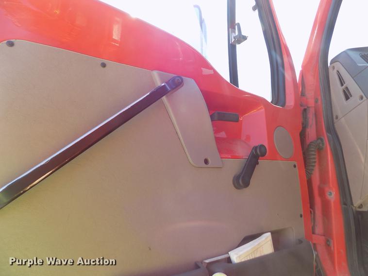 image for item DD5899 2001 Sterling LT9511 dump truck