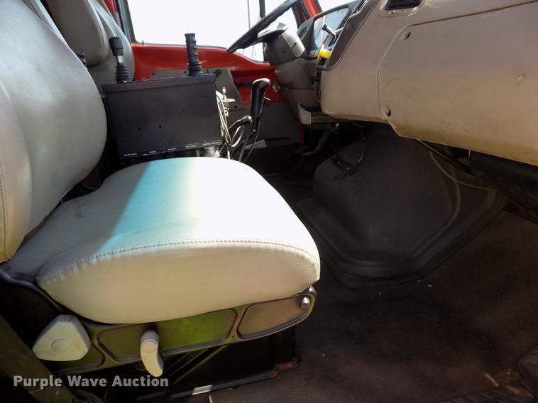 image for item DD5899 2001 Sterling LT9511 dump truck