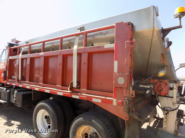 image for item DD5899 2001 Sterling LT9511 dump truck