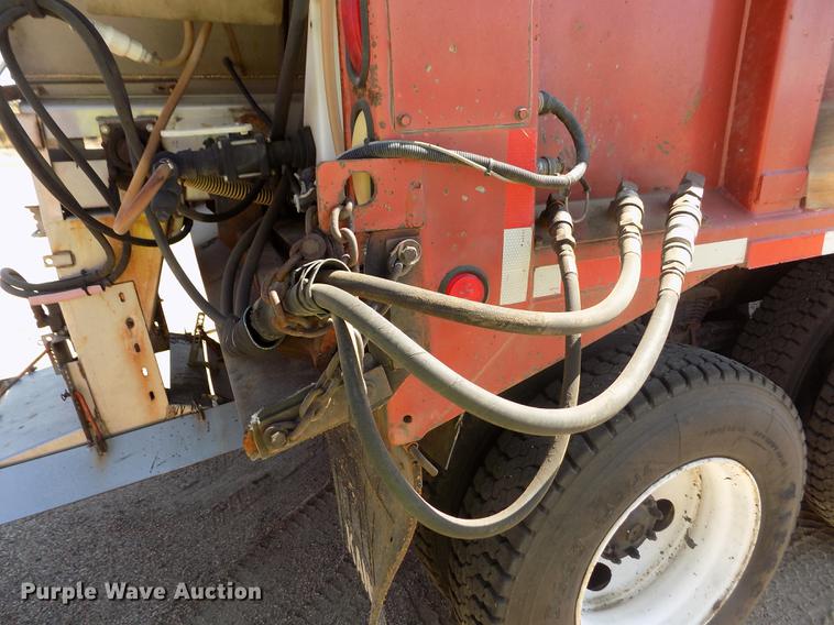 image for item DD5899 2001 Sterling LT9511 dump truck