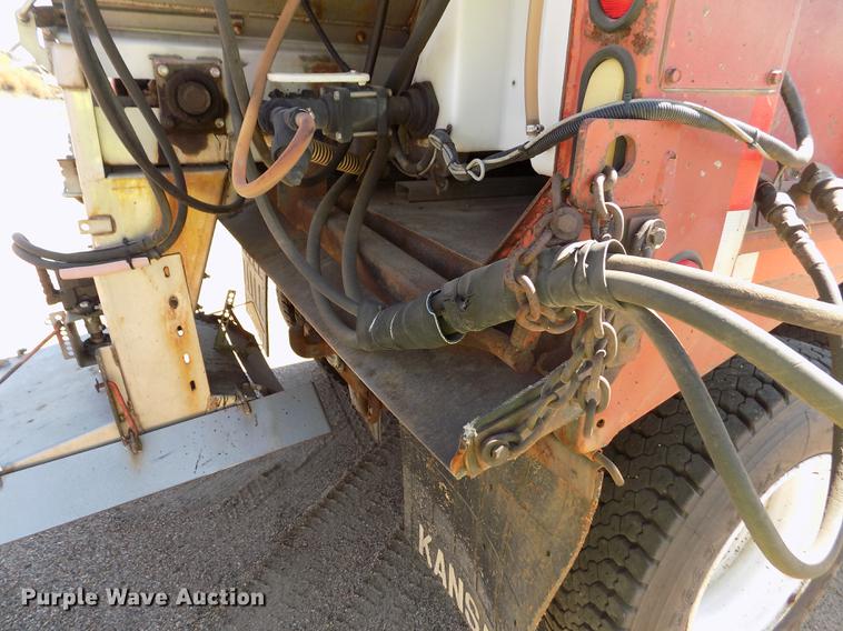 image for item DD5899 2001 Sterling LT9511 dump truck