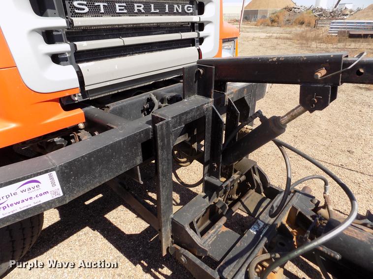 image for item DD5899 2001 Sterling LT9511 dump truck