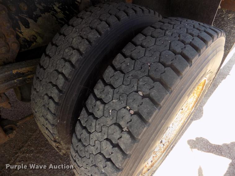 image for item DD5899 2001 Sterling LT9511 dump truck