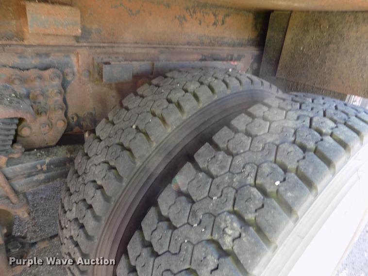 image for item DD5899 2001 Sterling LT9511 dump truck