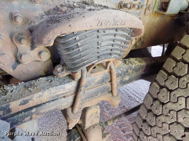 image for item DD5899 2001 Sterling LT9511 dump truck