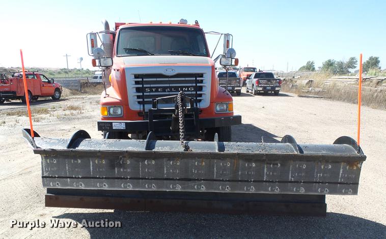 image for item DD5900 2003 Sterling LT7500 dump truck