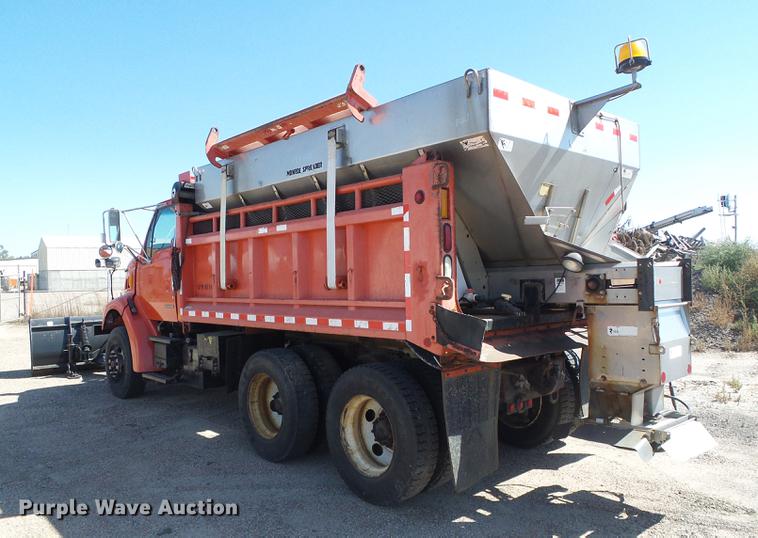image for item DD5900 2003 Sterling LT7500 dump truck