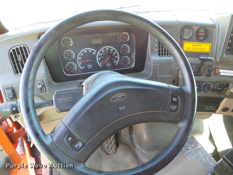 image for item DD5900 2003 Sterling LT7500 dump truck