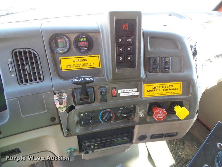 image for item DD5900 2003 Sterling LT7500 dump truck