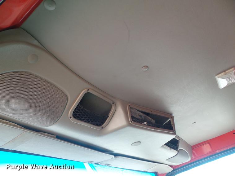 image for item DD5900 2003 Sterling LT7500 dump truck