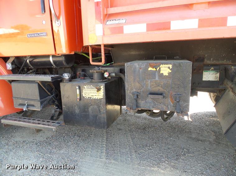 image for item DD5900 2003 Sterling LT7500 dump truck