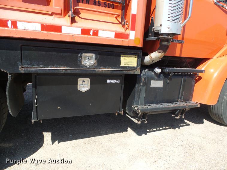 image for item DD5900 2003 Sterling LT7500 dump truck