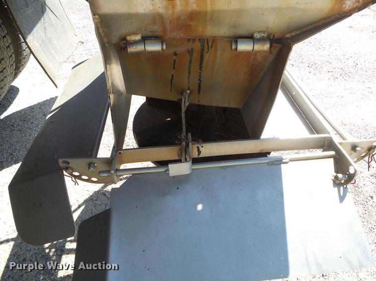 image for item DD5900 2003 Sterling LT7500 dump truck