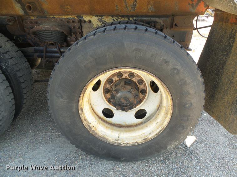 image for item DD5900 2003 Sterling LT7500 dump truck