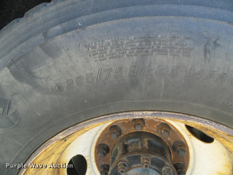 image for item DD5900 2003 Sterling LT7500 dump truck