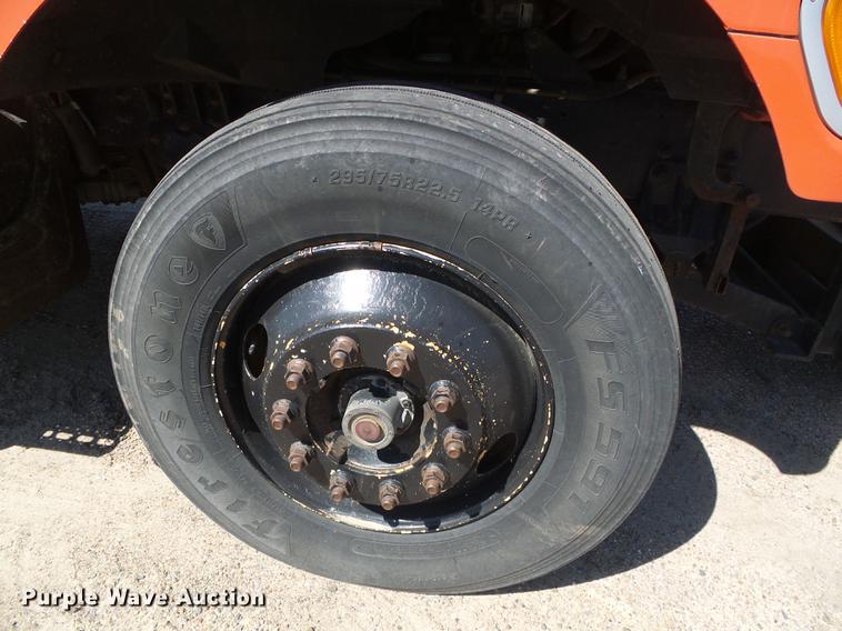 image for item DD5900 2003 Sterling LT7500 dump truck