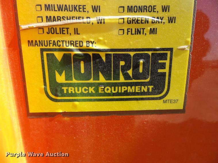 image for item DD5900 2003 Sterling LT7500 dump truck