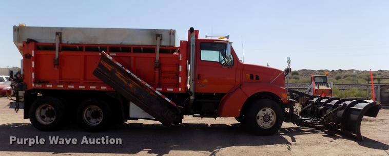 image for item DD5901 1999 Sterling L9511 dump truck