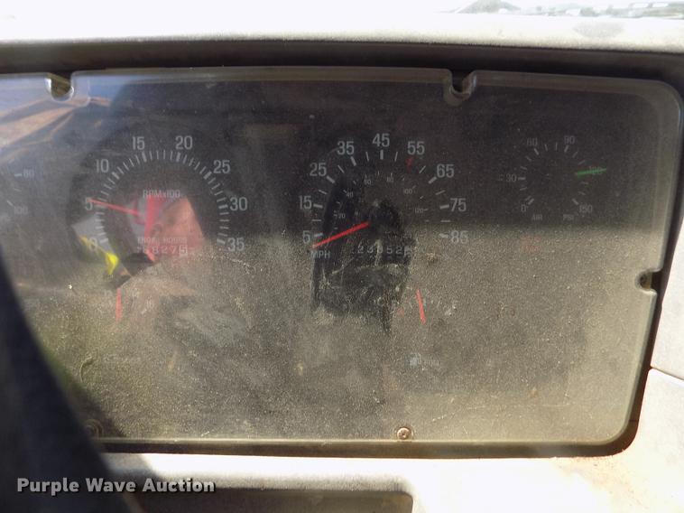 image for item DD5901 1999 Sterling L9511 dump truck