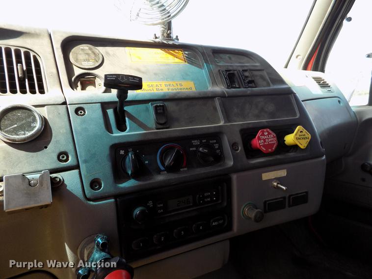 image for item DD5901 1999 Sterling L9511 dump truck