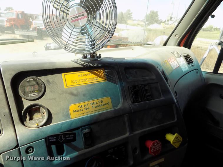 image for item DD5901 1999 Sterling L9511 dump truck