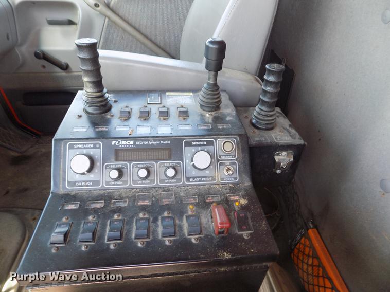 image for item DD5901 1999 Sterling L9511 dump truck