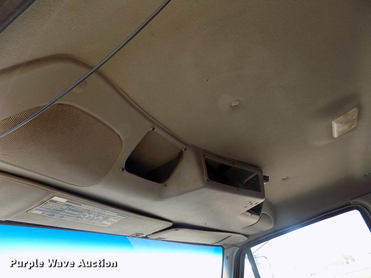 image for item DD5901 1999 Sterling L9511 dump truck