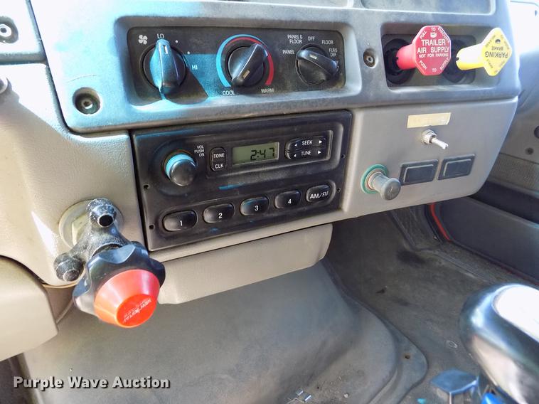 image for item DD5901 1999 Sterling L9511 dump truck