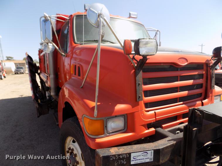 image for item DD5901 1999 Sterling L9511 dump truck