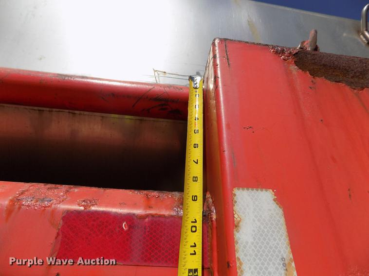 image for item DD5901 1999 Sterling L9511 dump truck