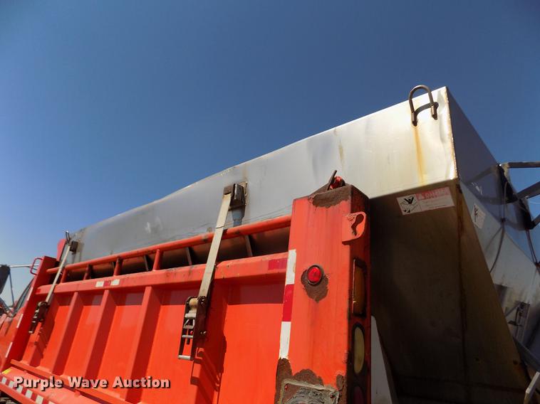 image for item DD5901 1999 Sterling L9511 dump truck