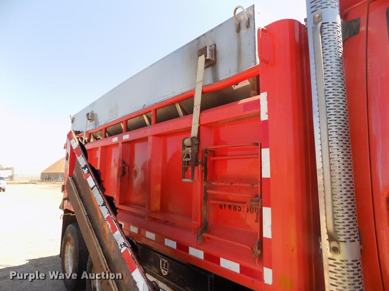 image for item DD5901 1999 Sterling L9511 dump truck