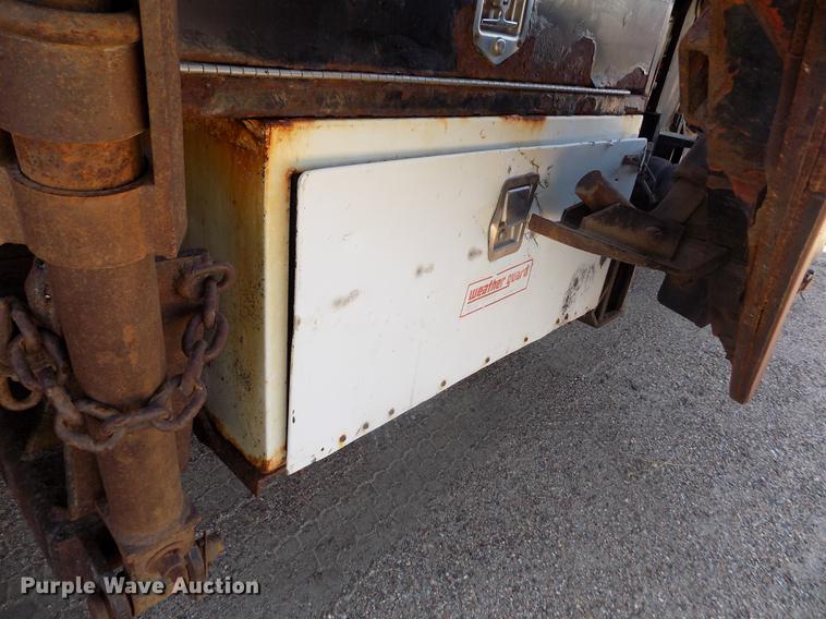 image for item DD5901 1999 Sterling L9511 dump truck