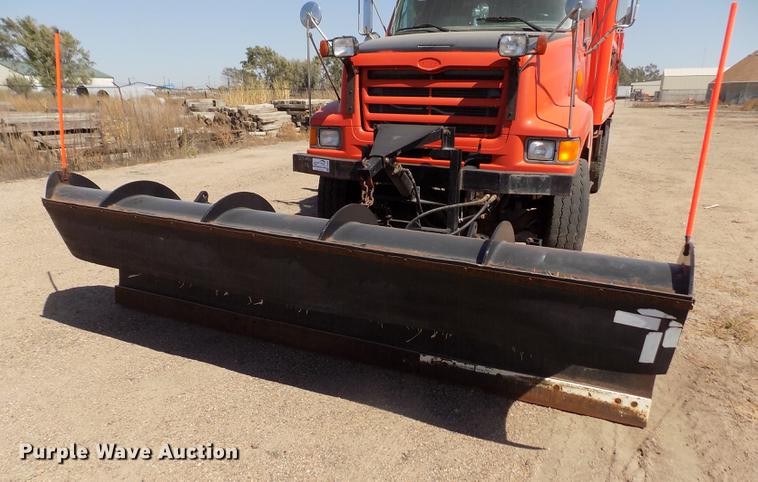 image for item DD5901 1999 Sterling L9511 dump truck