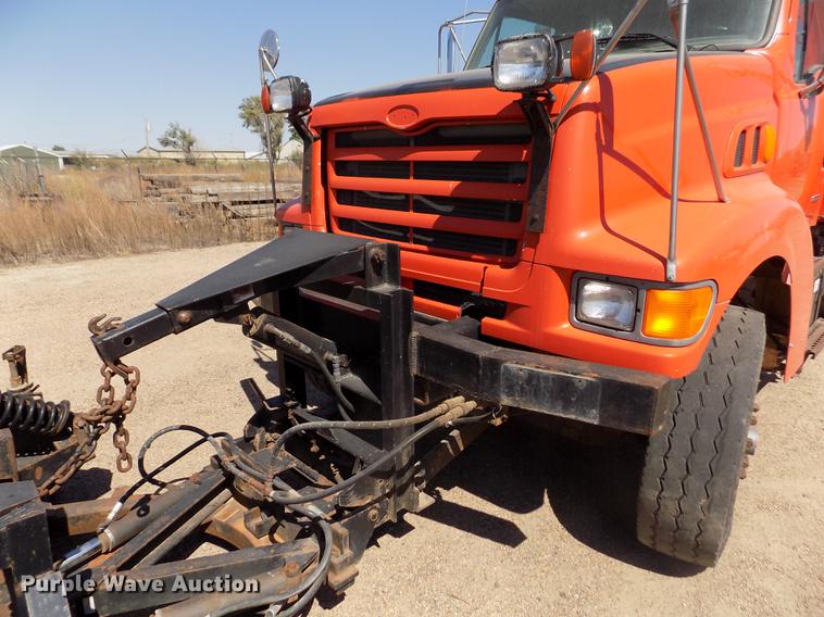 image for item DD5901 1999 Sterling L9511 dump truck