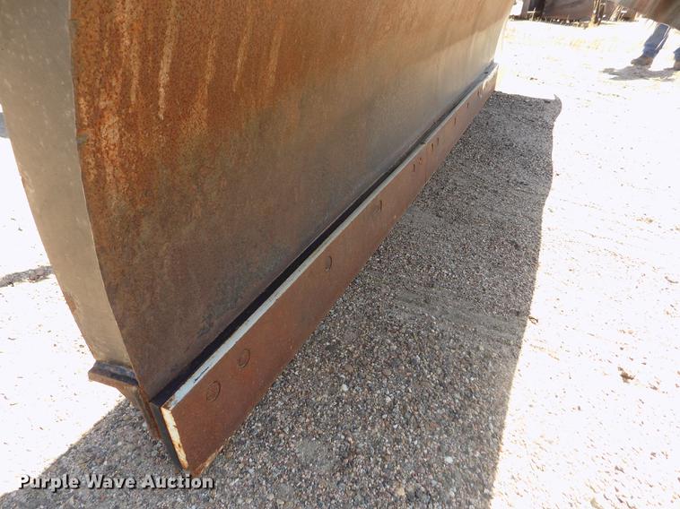 image for item DD5901 1999 Sterling L9511 dump truck