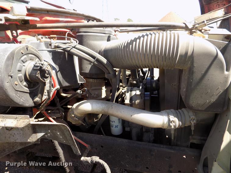 image for item DD5902 1998 Ford F700 oil distribution truck