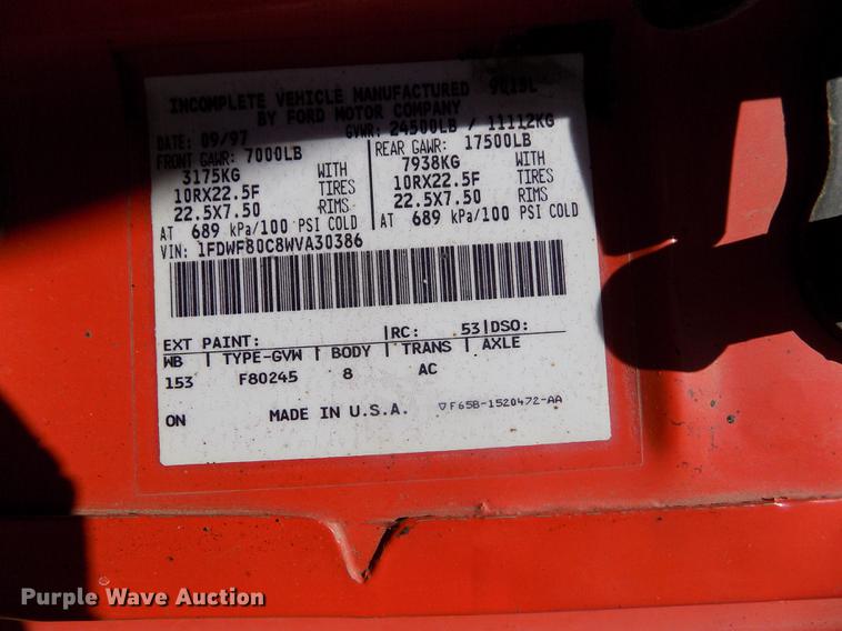 image for item DD5902 1998 Ford F700 oil distribution truck