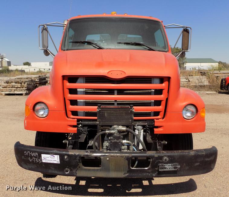 image for item DD5903 2000 Sterling L7500 oil distribution truck