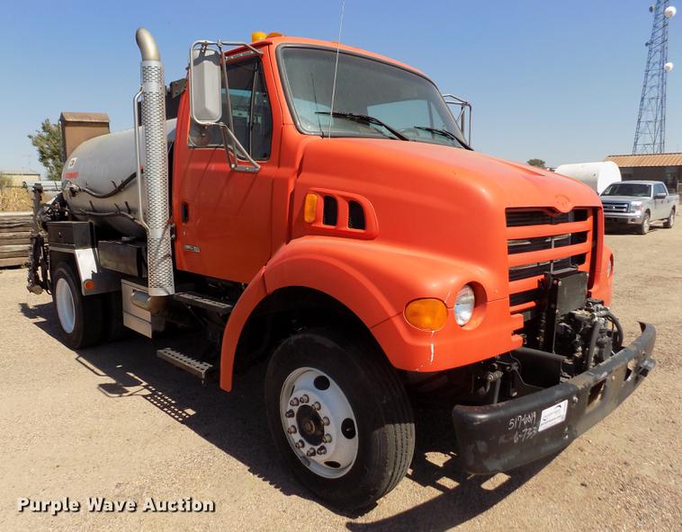 image for item DD5903 2000 Sterling L7500 oil distribution truck