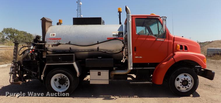 image for item DD5903 2000 Sterling L7500 oil distribution truck